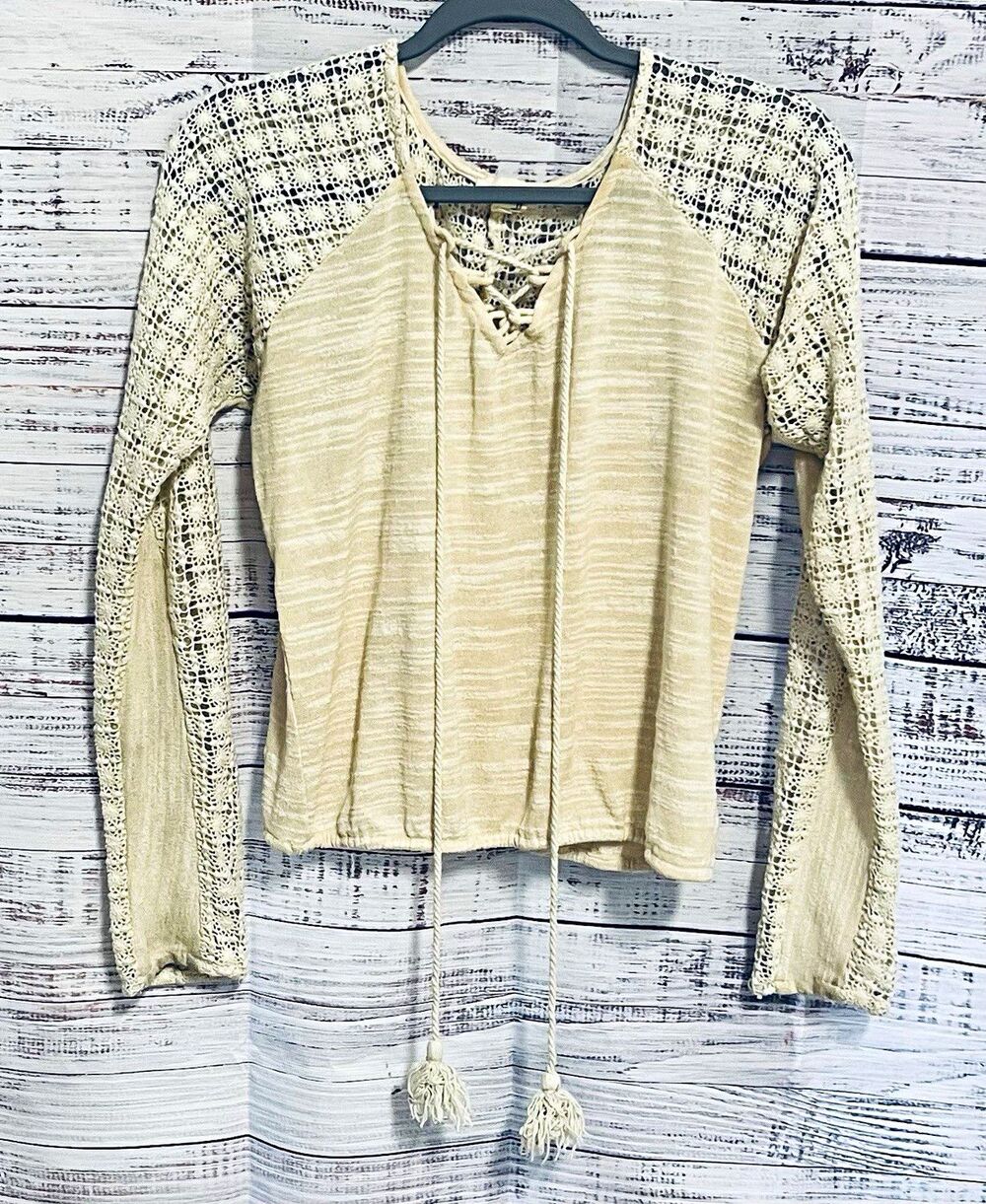 Anthropologie Meadow Rue Crochet Lace Raglan Top Cream Boho Tassel Fringe XS
